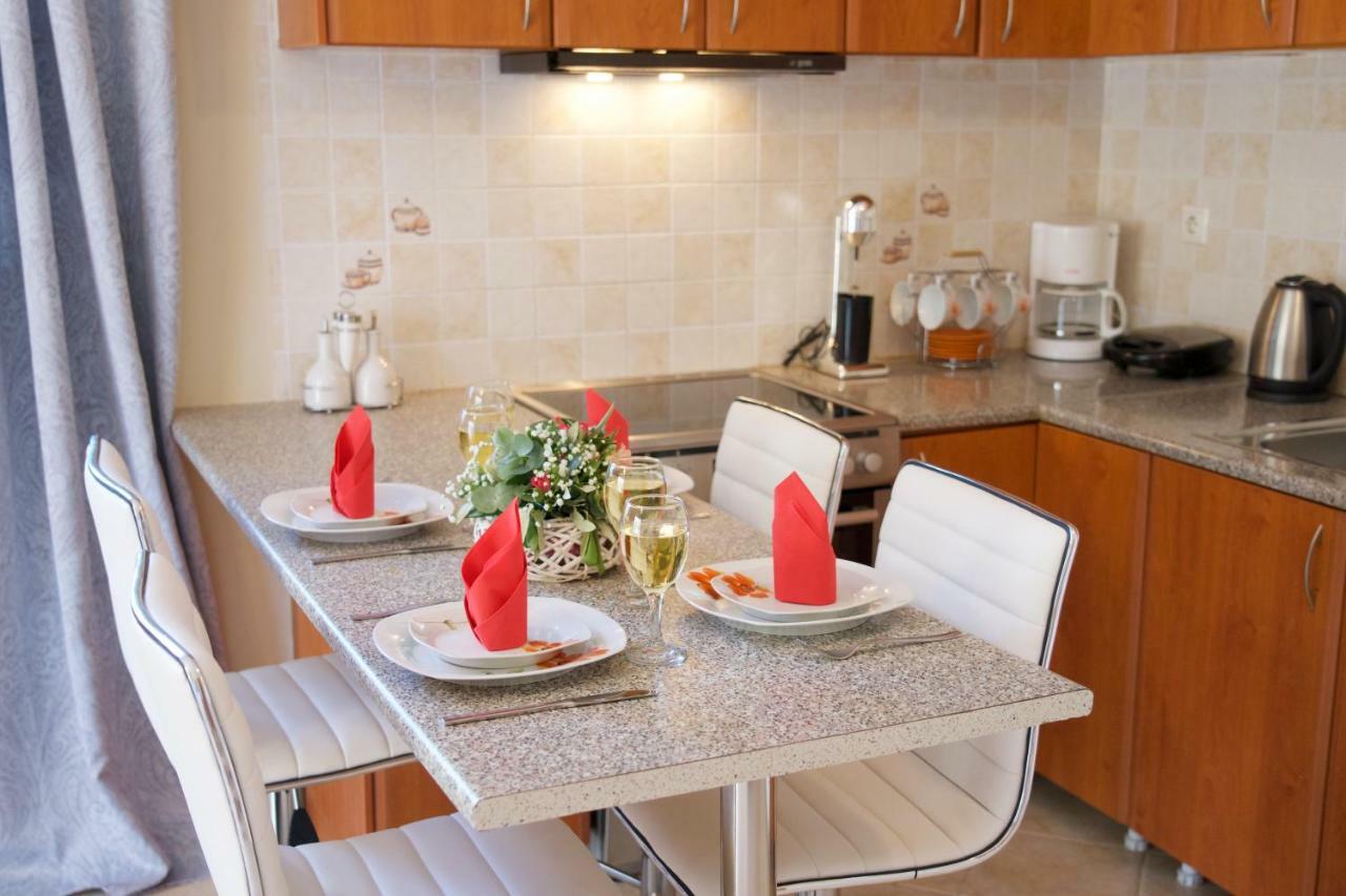 Helenas Apartment Razáta Kültér fotó